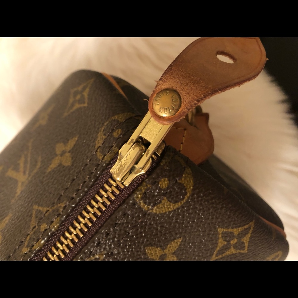 Authentic LV Speedy 35 - Monogram 💥 - Picture 6 of 8